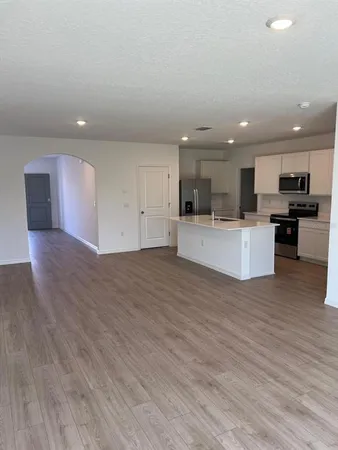 $2,875 | 32460 Weathered Oak Drive, Wesley Chapel, FL 33543