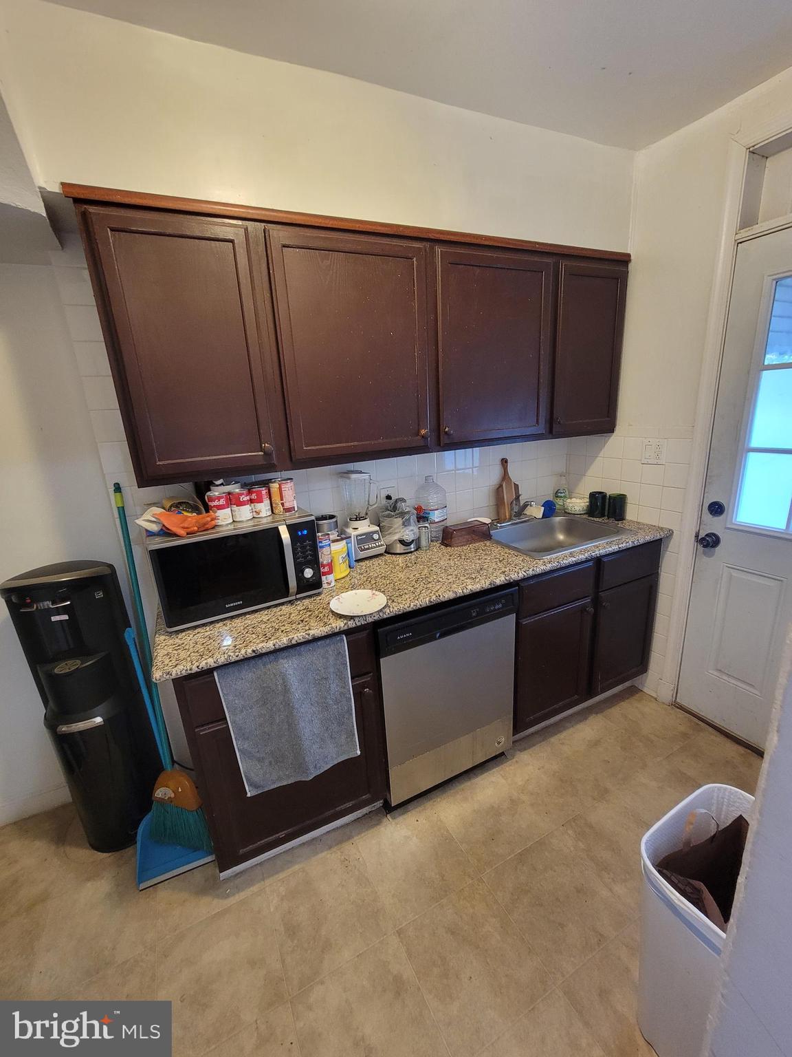 164 Wesmond Drive Alexandria, VA 22305 - Photo 7 of 13