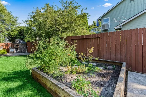 $754,800 | 1820 North Princeton Way, Eagle, ID 83616