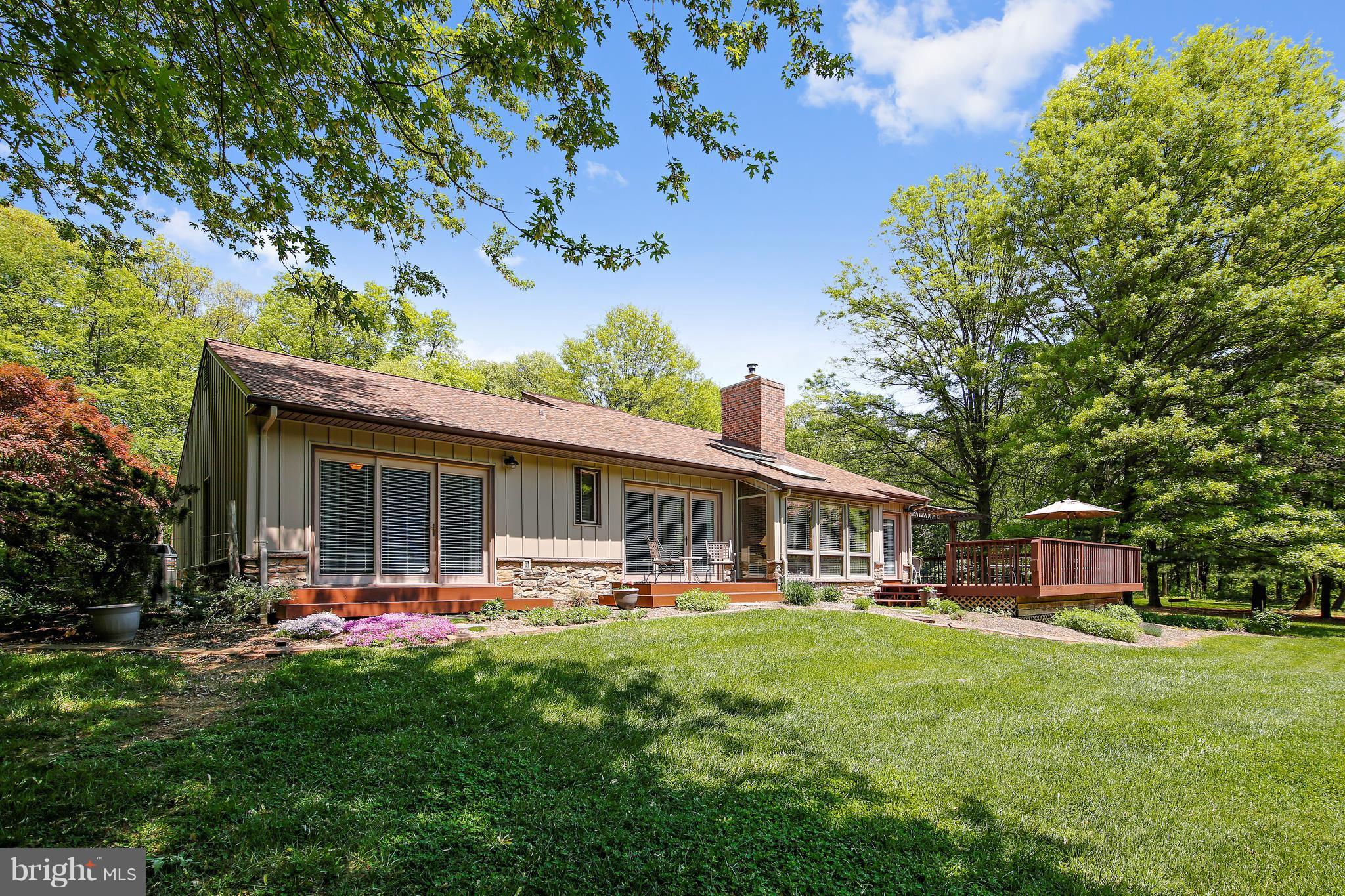 16471 Frederick Road Woodbine, MD 21797 - Photo 4 of 30 Listen to the birds sing & enjoy the privacy