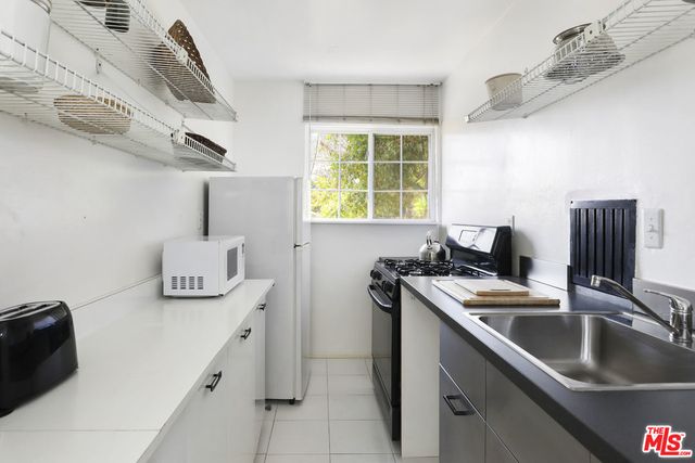 $1,931,000 | 5437 Dahlia Drive, Los Angeles, CA 90041