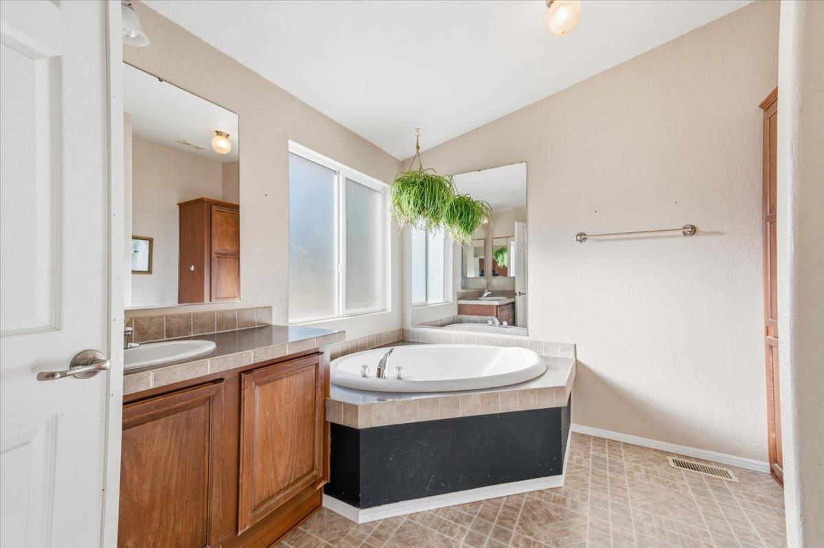 16770 Autumn Oak Road Grass Valley, CA 95945 - Photo 19 of 47