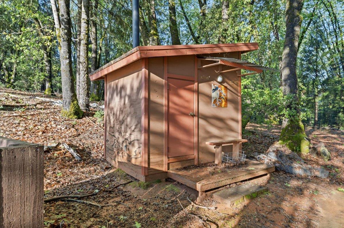 16770 Autumn Oak Road Grass Valley, CA 95945 - Photo 30 of 47