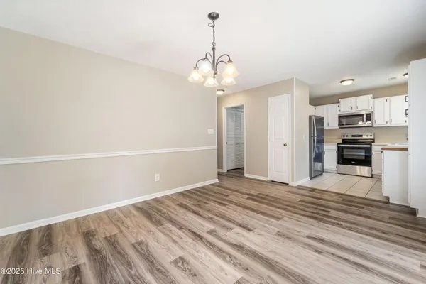 $1,395 | 309 Bracken Place, Jacksonville, NC 28540