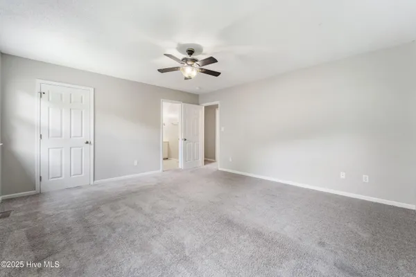 $1,395 | 309 Bracken Place, Jacksonville, NC 28540