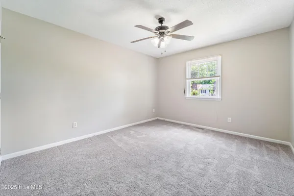 $1,395 | 309 Bracken Place, Jacksonville, NC 28540