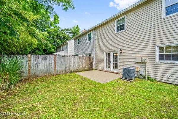 $1,395 | 309 Bracken Place, Jacksonville, NC 28540