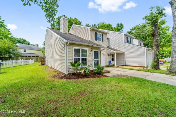 $1,395 | 309 Bracken Place, Jacksonville, NC 28540