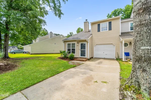 $1,395 | 309 Bracken Place, Jacksonville, NC 28540