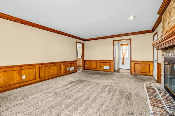 $2,300 | 2201 Glenn Abbey, Jeffersonville, IN 47130