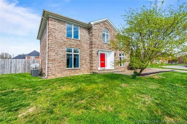$2,300 | 2201 Glenn Abbey, Jeffersonville, IN 47130