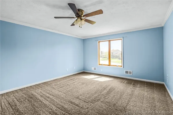 $2,300 | 2201 Glenn Abbey, Jeffersonville, IN 47130