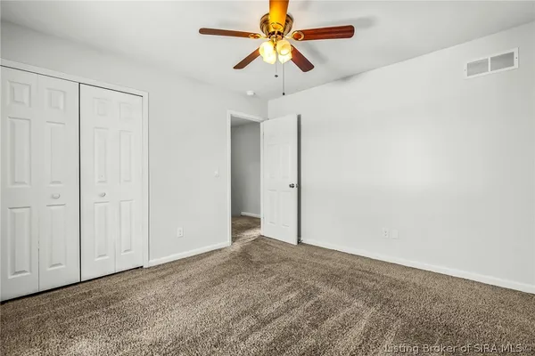 $2,300 | 2201 Glenn Abbey, Jeffersonville, IN 47130