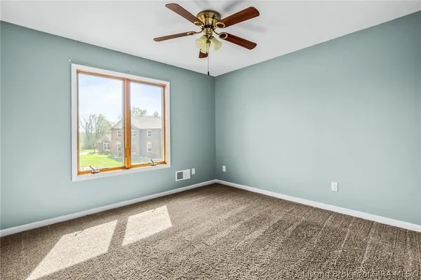 $2,300 | 2201 Glenn Abbey, Jeffersonville, IN 47130