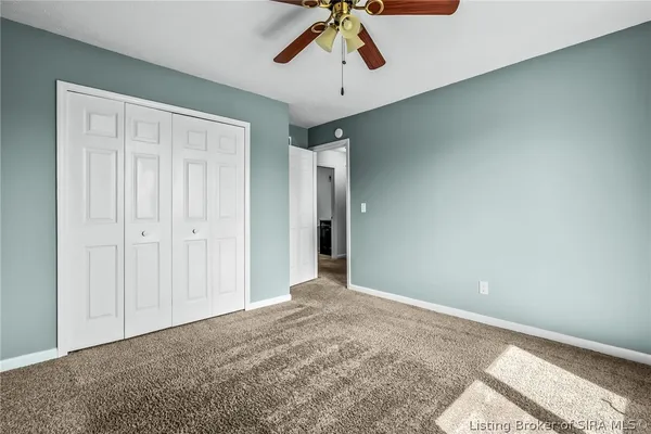 $2,300 | 2201 Glenn Abbey, Jeffersonville, IN 47130