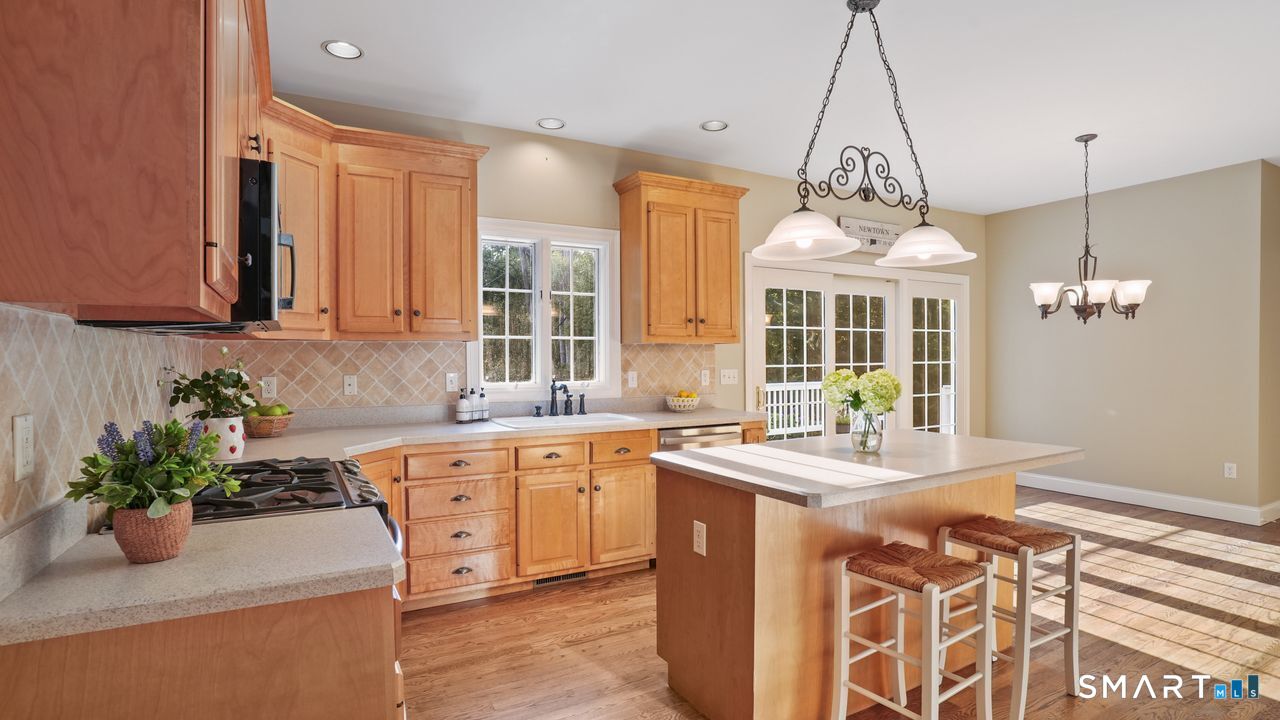 32 Pine Tree Hill Road Newtown, CT 06470 - Photo 9 of 37 Solid Wood Cabinets, Island & Ample Counter Space