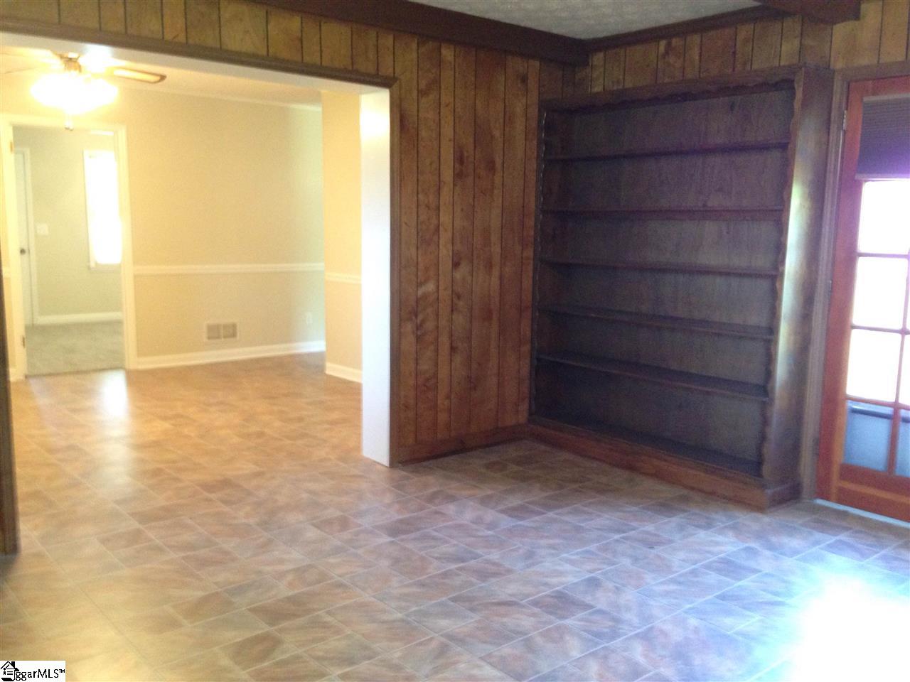 105 Crestview Road Easley, SC 29642 - Photo 4 of 20 Gallery Image 4