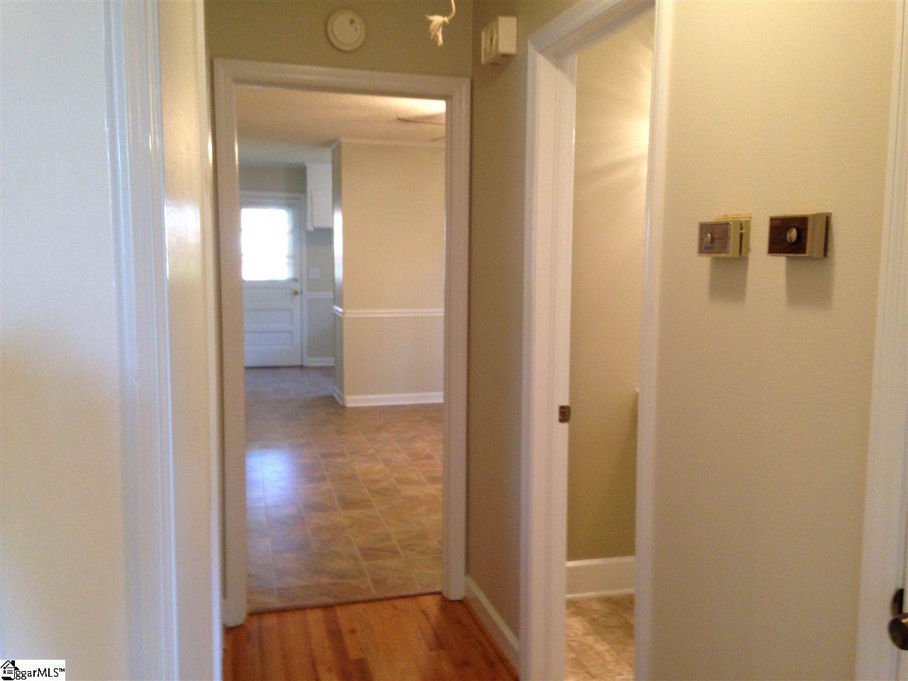 105 Crestview Road Easley, SC 29642 - Photo 9 of 20 Gallery Image 9