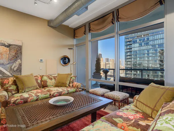$1,275,000 | 333 North Canal Street, Unit 3404, Chicago, IL 60606