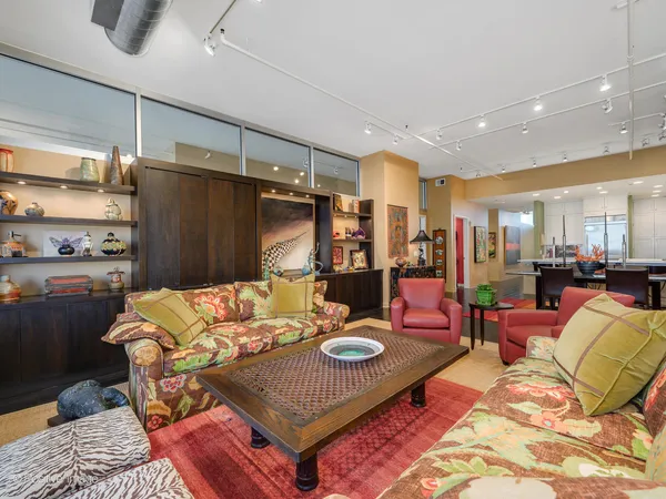 $1,275,000 | 333 North Canal Street, Unit 3404, Chicago, IL 60606