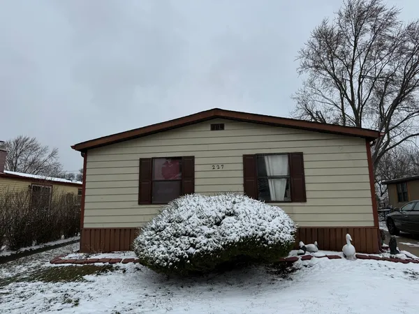 $60,000 | 227 Blackthorn Road, Matteson, IL 60443