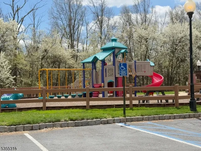 $3,000 | 3702 Riddle Court, Unit 2, Bridgewater, NJ 08807