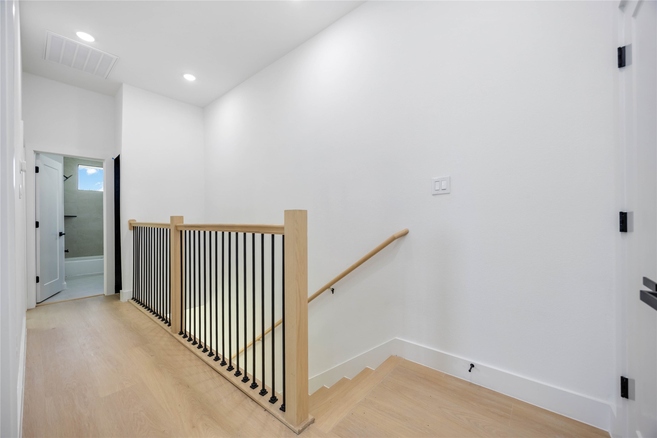 3920 Aledo Street, Unit AB Houston, TX 77051 - Photo 14 of 27 a view of a hallway with entryway