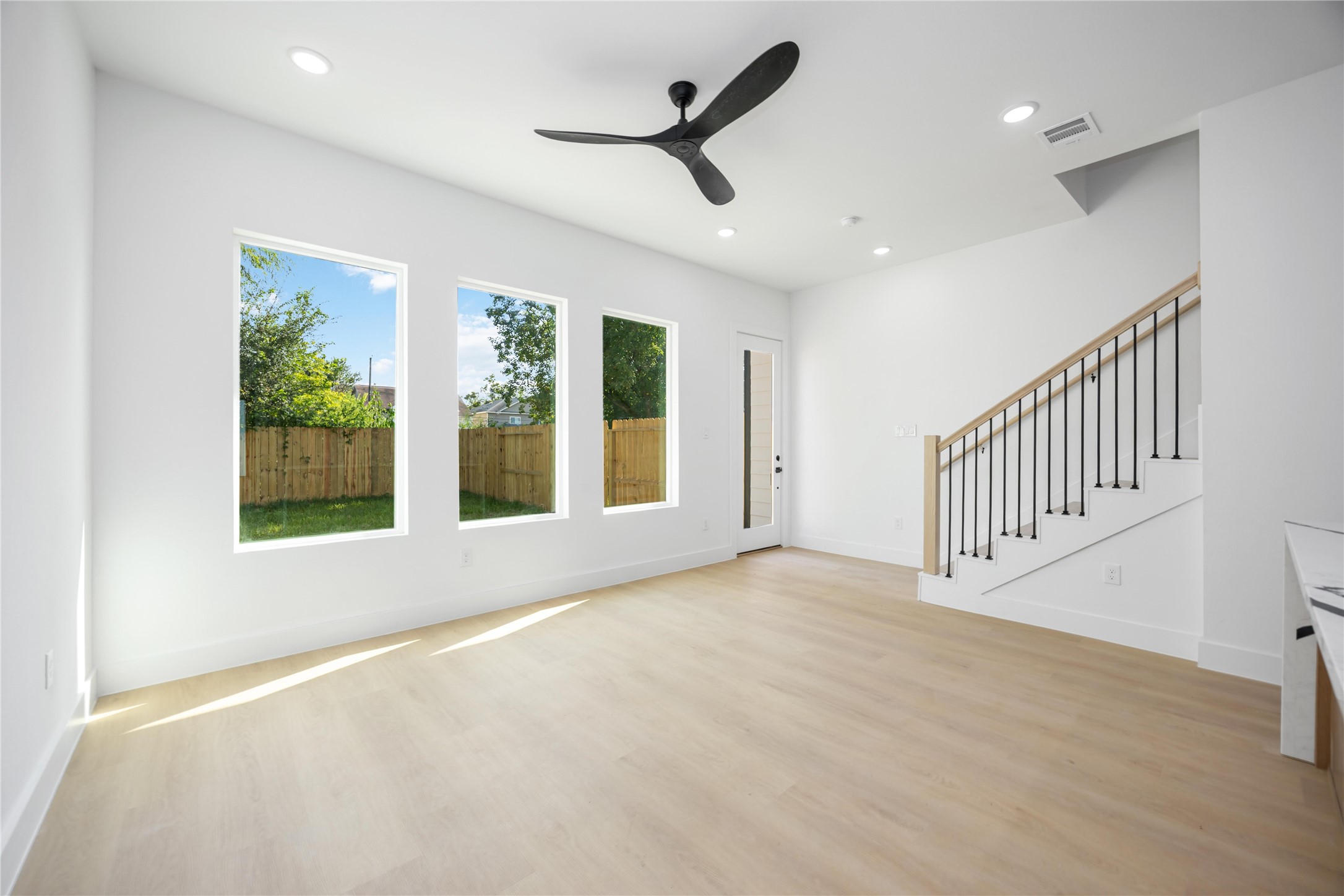 3920 Aledo Street, Unit AB Houston, TX 77051 - Photo 7 of 27 a view of an empty room with a window