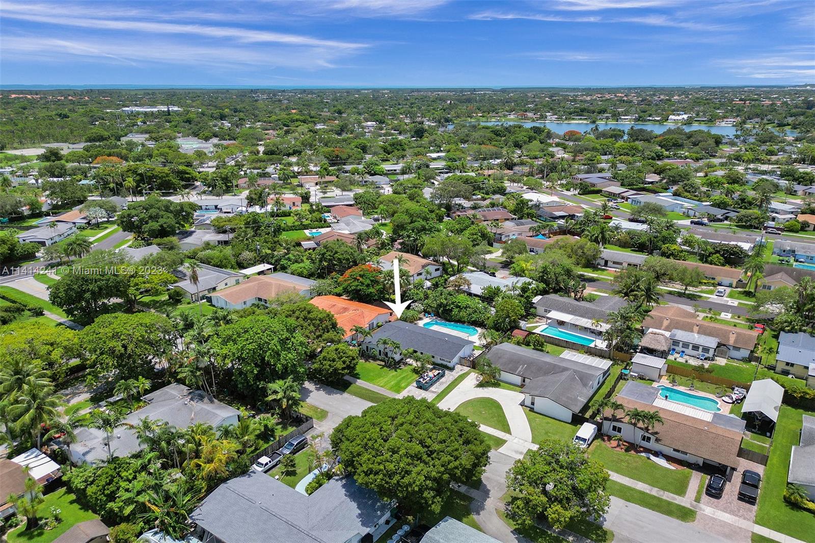 9020 Southwest 187th Terrace Cutler Bay, FL 33157 - Photo 47 of 55 an aerial view of multiple house