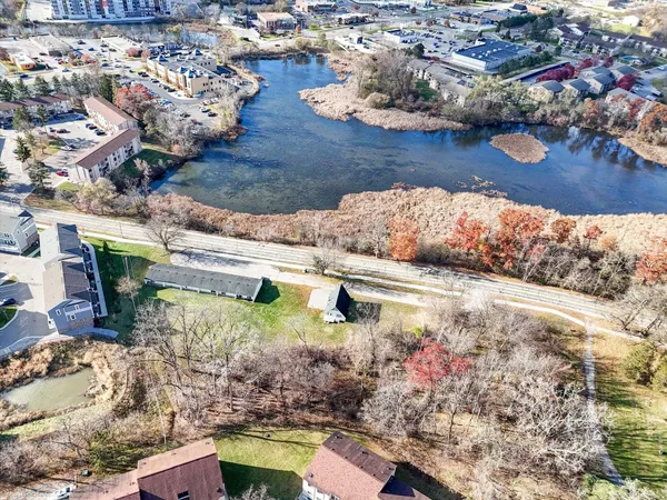 $1,079,000 | 660 Flint Road, Brighton, MI 48116