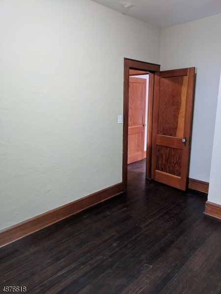 656 Summer Street Elizabeth, NJ 07202 - Photo 10 of 11