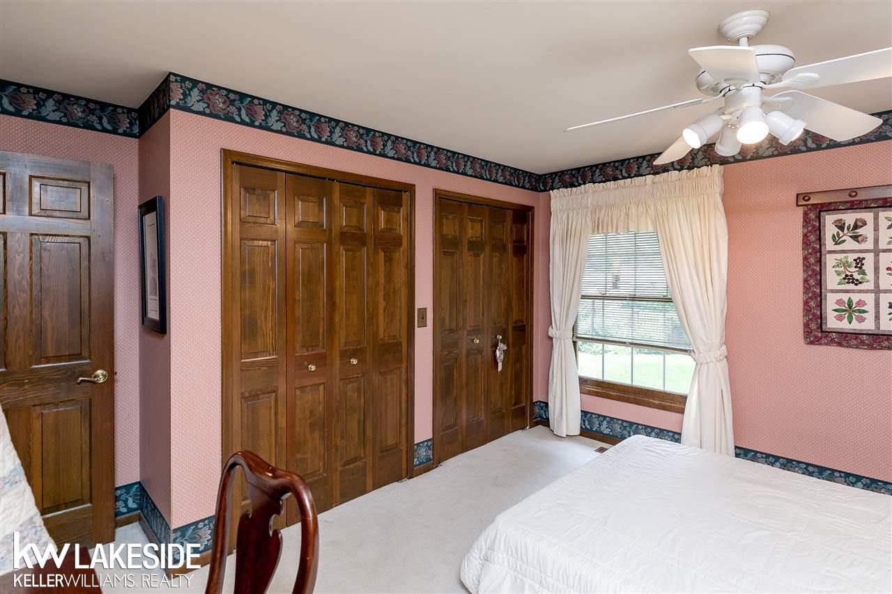 5855 Cherokee Washington, MI 48094 - Photo 39 of 95 50023348-38.JPG