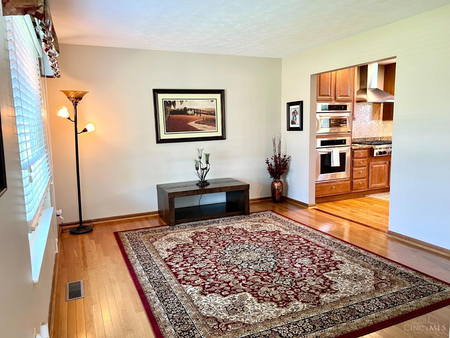 7844 Seward Road Fairfield, OH 45011 - Photo 2 of 18 Gallery Image 2
