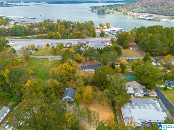 $19,900 | 3708 Perry Street, Guntersville, AL 35976
