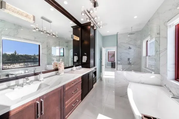 $4,500,000 | 4555 Trade Winds Avenue West, Lauderdale-by-the-Sea, FL 33308