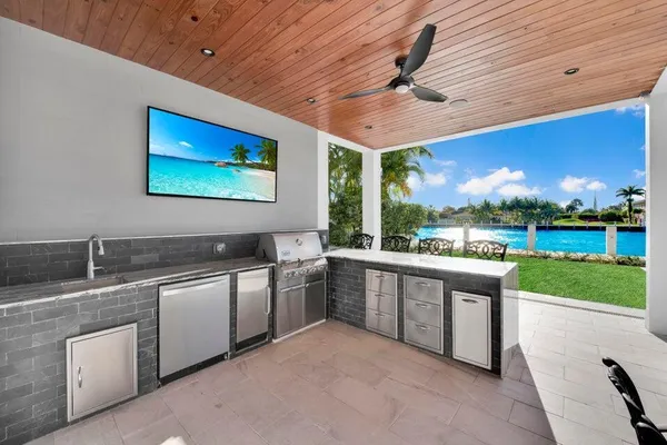$4,500,000 | 4555 Trade Winds Avenue West, Lauderdale-by-the-Sea, FL 33308