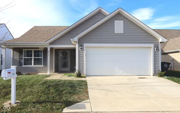 $230,000 | 2015 Red Oak Court, Shelbyville, IN 46176