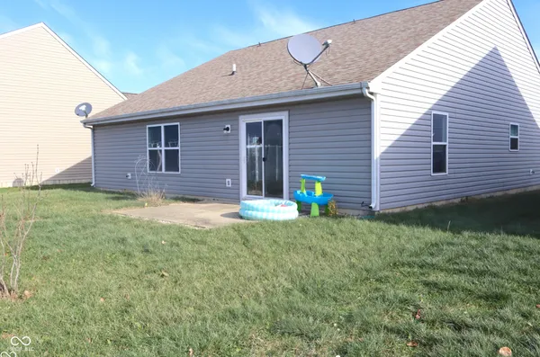 $230,000 | 2015 Red Oak Court, Shelbyville, IN 46176