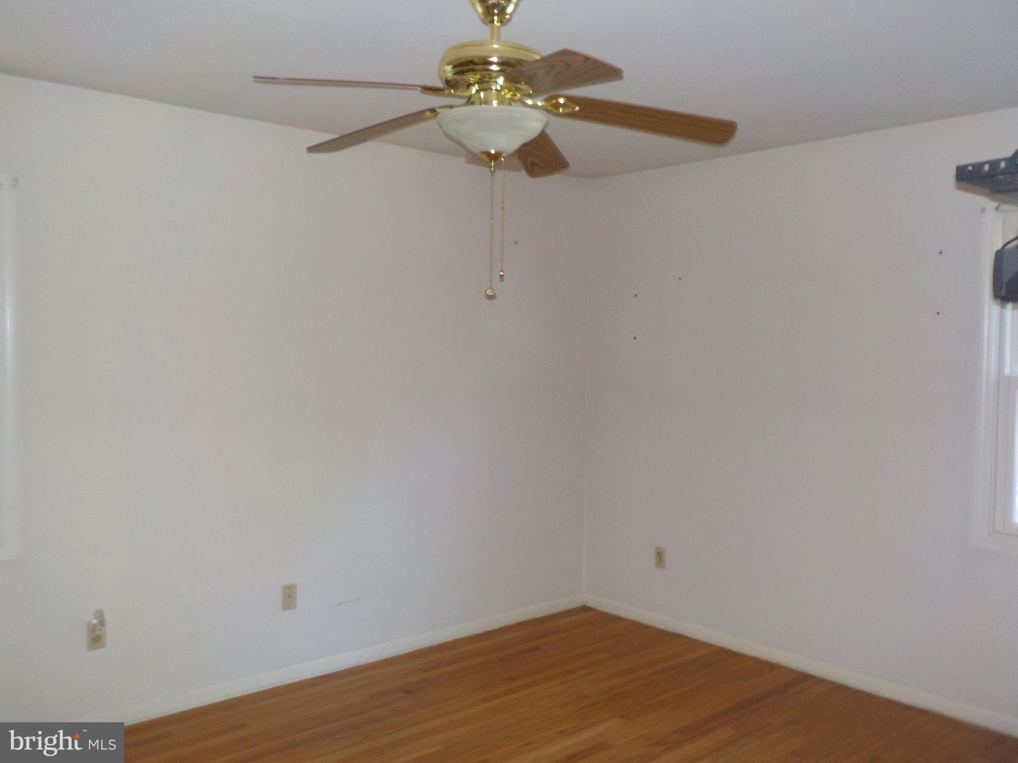304 Sandy Hill Road Cambridge, MD 21613 - Photo 12 of 22 Master Bedroom