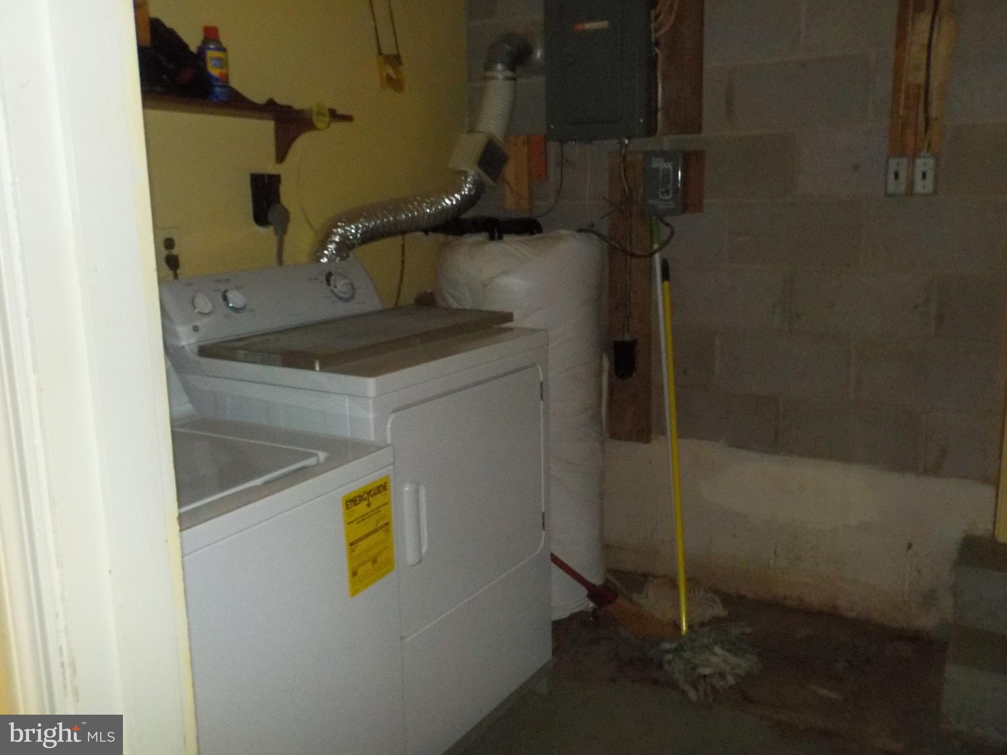 304 Sandy Hill Road Cambridge, MD 21613 - Photo 17 of 22 Laundry Room