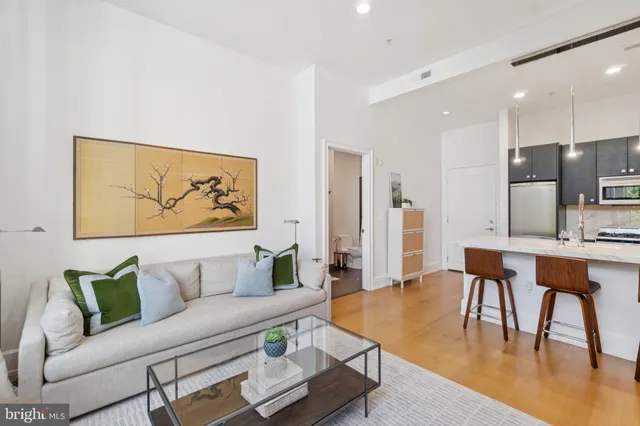 $599,000 | 2516 Q Street Northwest, Unit Q206, Washington, DC 20007