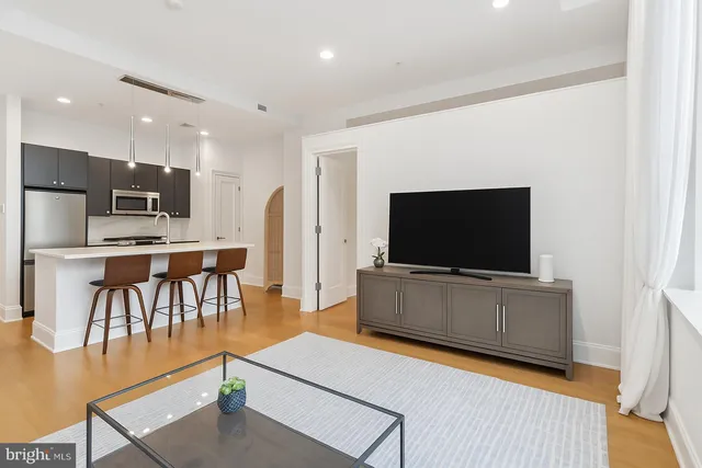 $599,000 | 2516 Q Street Northwest, Unit Q206, Washington, DC 20007