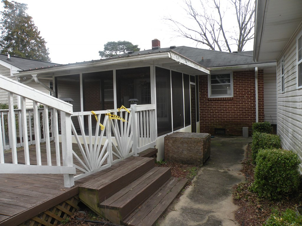 1023 Cherokee Road Aiken, SC 29801 - Photo 4 of 25