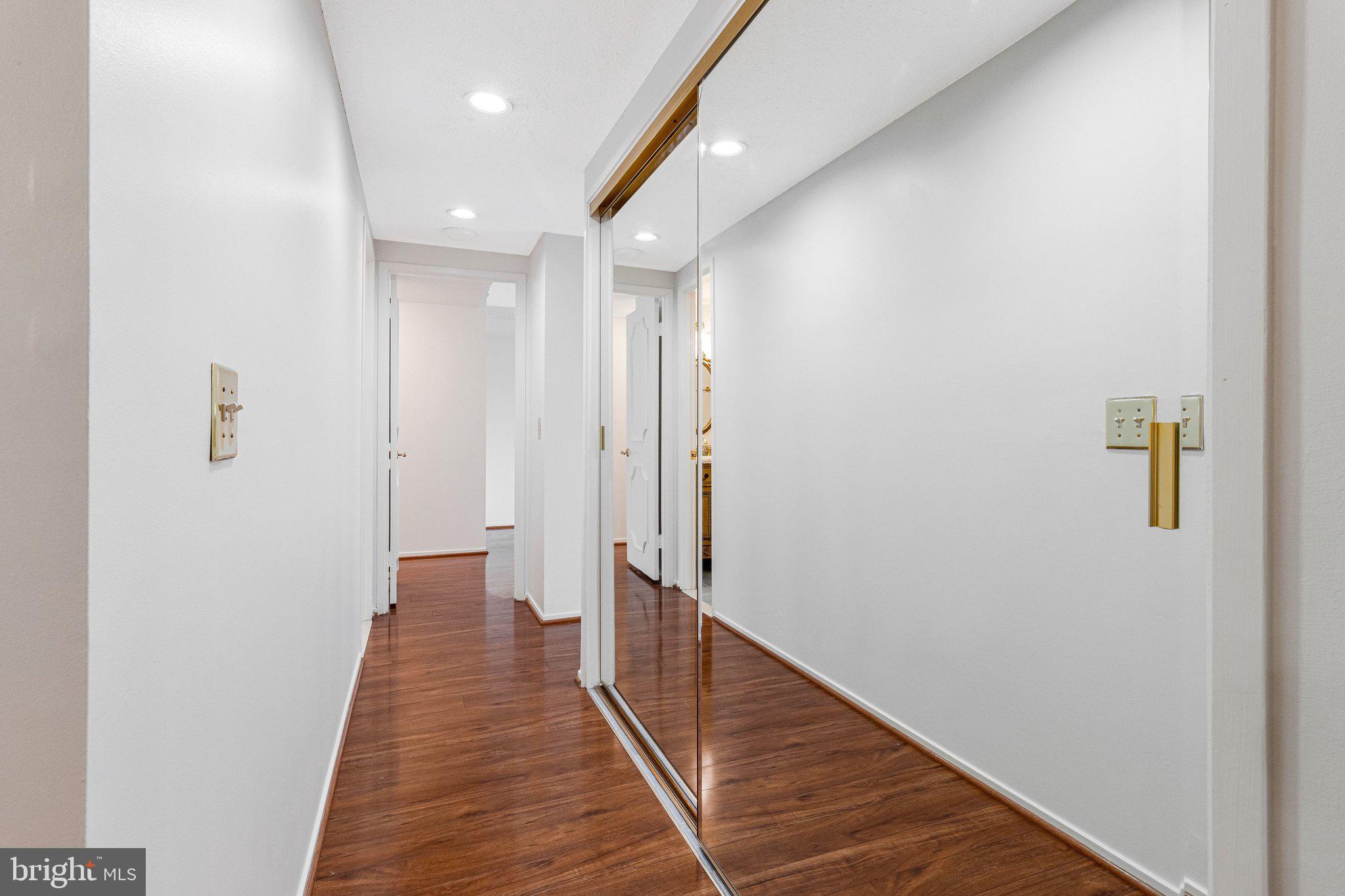 6101 Edsall Road, Unit 407 Alexandria, VA 22304 - Photo 18 of 54 Bedroom Hallway