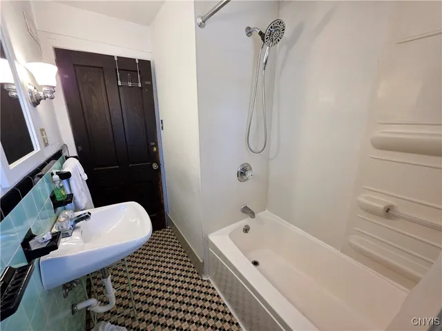 $2,500 | 5358 West Lake Road, Fleming, NY 13021