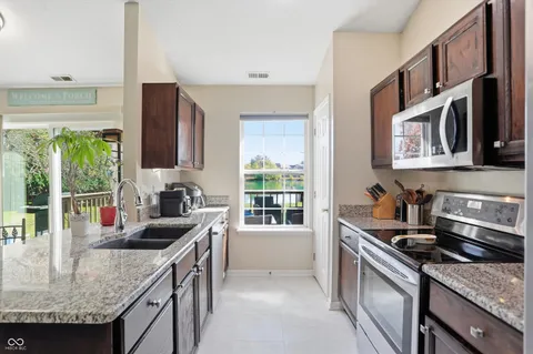 $289,999 | 9899 Traditions Lane, Noblesville, IN 46060