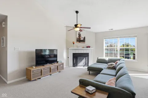 $289,999 | 9899 Traditions Lane, Noblesville, IN 46060