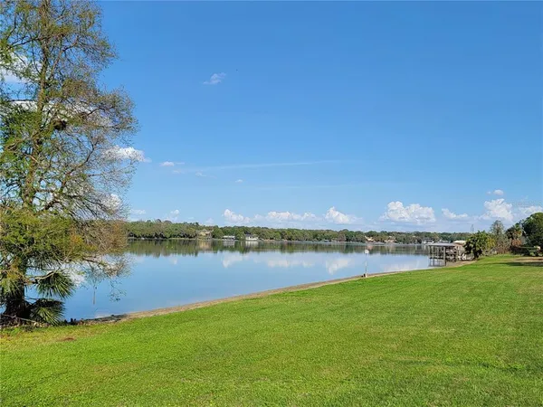 $395,000 | 1 Casa Loma Way, Lakeland, FL 33813