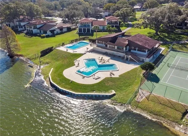 $395,000 | 1 Casa Loma Way, Lakeland, FL 33813