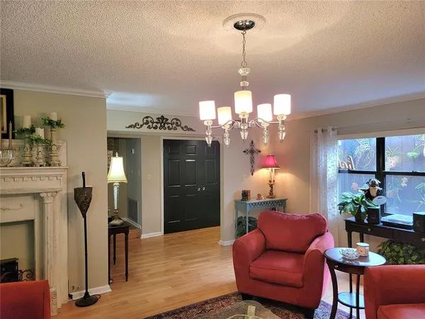 $395,000 | 1 Casa Loma Way, Lakeland, FL 33813